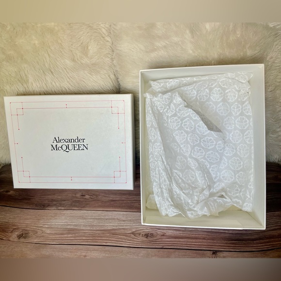 Empty Alexander McQueen Signature Packaging (Shoe Box) - Picture 9 of 12